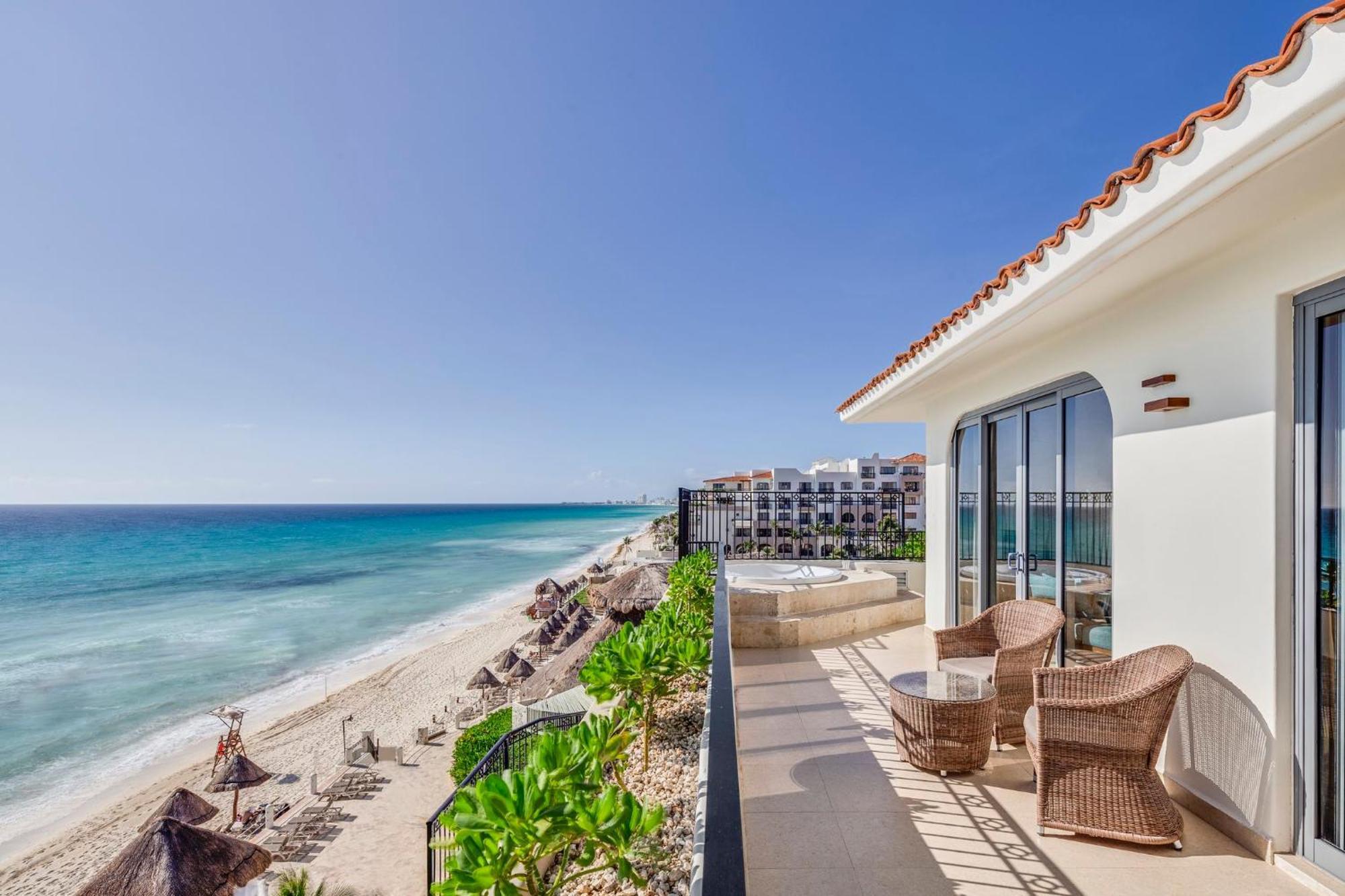 Fiesta Americana Condesa Cancún Eksteriør bilde Beachfront at the Grand at Moon Palace